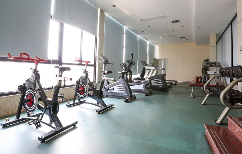 单位健身房器材